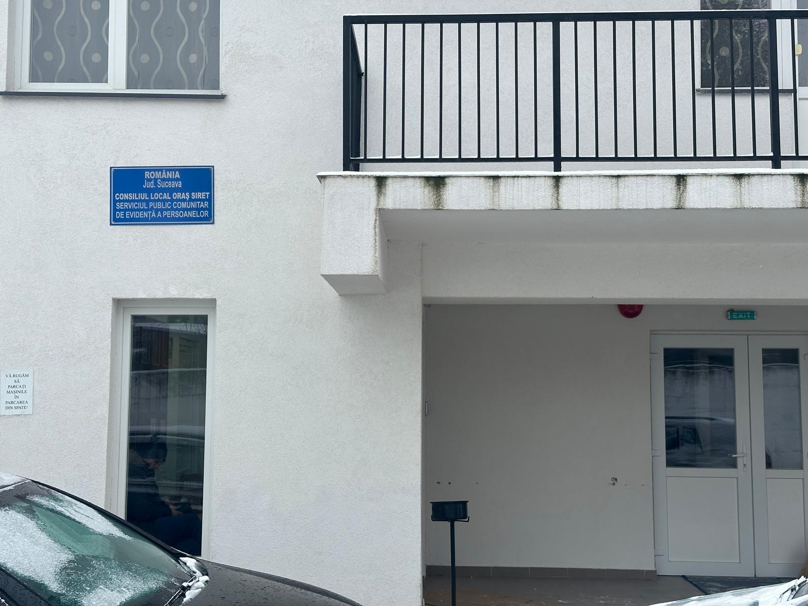 Birourile de stare civilă și de cărți de identitate din Siret funcționează, de luni, pe strada Castanilor