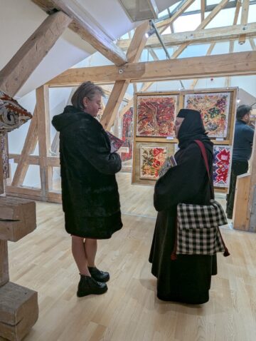 „Amprenta” pictorului și restauratorului Dinu Săvescu, pe simezele Muzeului de Istorie Suceava