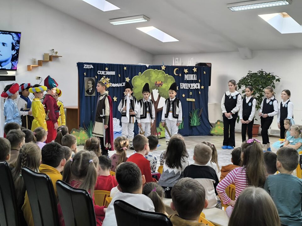 Manifestări dedicate Zilei Culturii Naționale organizate de elevi de la Salcea și preșcolari de la „Prichindel” Suceava Manifestări dedicate Zilei Culturii Naționale organizate de elevi de la Salcea și preșcolari de la „Prichindel” Suceava