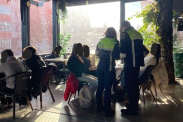 Razii ale polițiștilor în zona școlilor