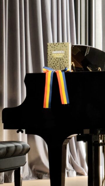 „Eminescu între clape şi metafore”, recital de pian şi poezie, la Colegiul de Artă Suceava