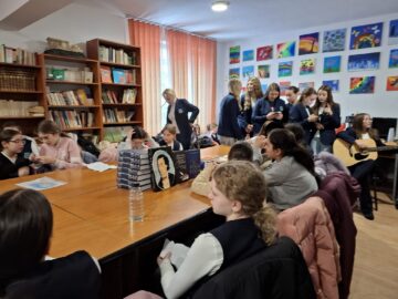 Activități dedicate poetului național, la Colegiul „Mihai Eminescu”, desfășurate în colaborare cu biblioteca școlii