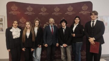 Omagiu adus culturii naționale la Colegiul Național „Eudoxiu Hurmuzachi”