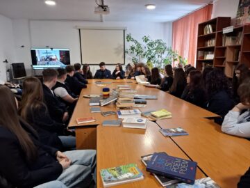Activități dedicate poetului național, la Colegiul „Mihai Eminescu”, desfășurate în colaborare cu biblioteca școlii