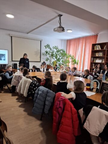 Activități dedicate poetului național, la Colegiul „Mihai Eminescu”, desfășurate în colaborare cu biblioteca școlii