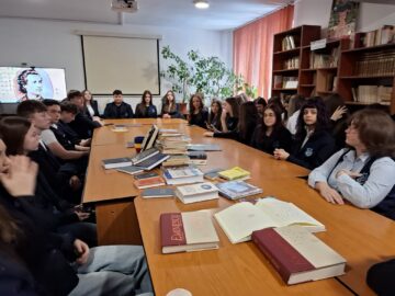 Activități dedicate poetului național, la Colegiul „Mihai Eminescu”, desfășurate în colaborare cu biblioteca școlii