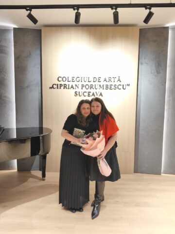 „Eminescu între clape şi metafore”, recital de pian şi poezie, la Colegiul de Artă Suceava