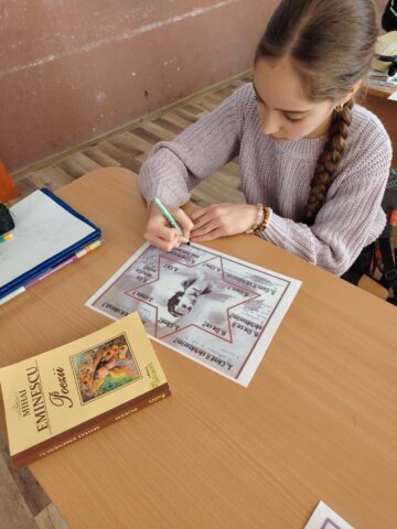 Eminescu în sufletul copiilor – activități culturale-omagiale la Liceul Teoretic „Iorgu Vârnav Liteanu”