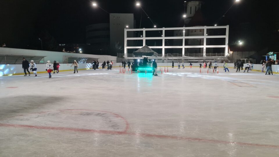 Program nou pentru acces cu patinele pe gheață la Zone 47 – Patinoarul Areni
