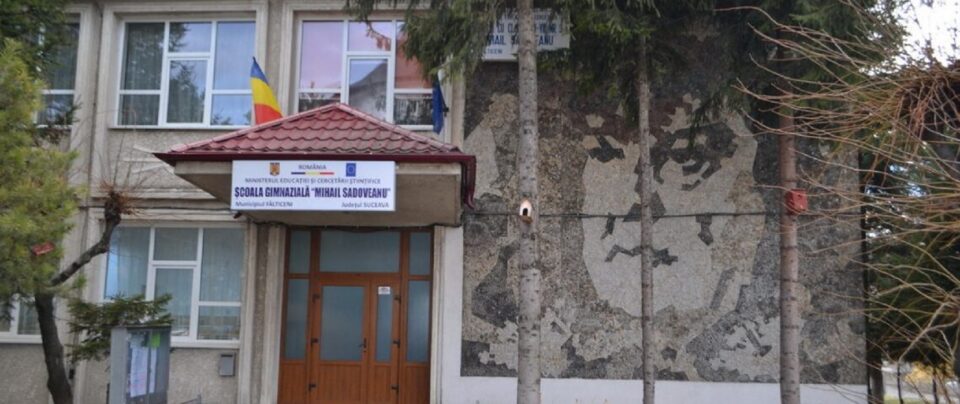 Episod violent între doi elevi ai Școlii „Mihail Sadoveanu” Fălticeni