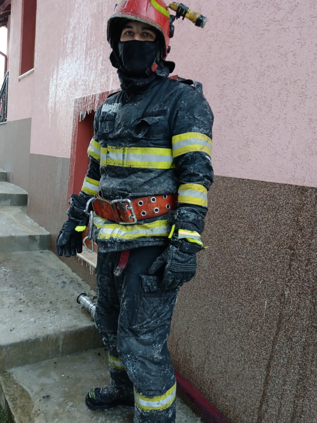 Pompier la interveție