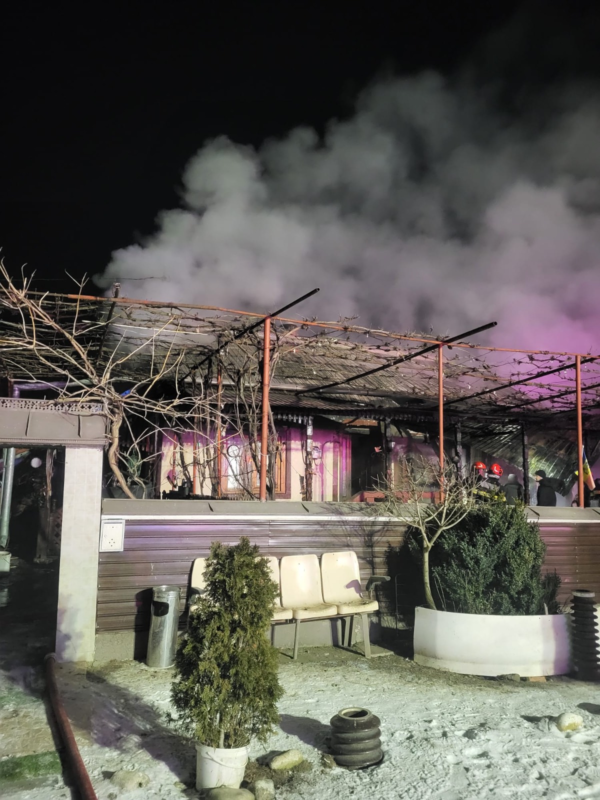 Prima alarmă s-a dat în jurul orei 21.30 și a venit de la Rușii-Mănăstioara