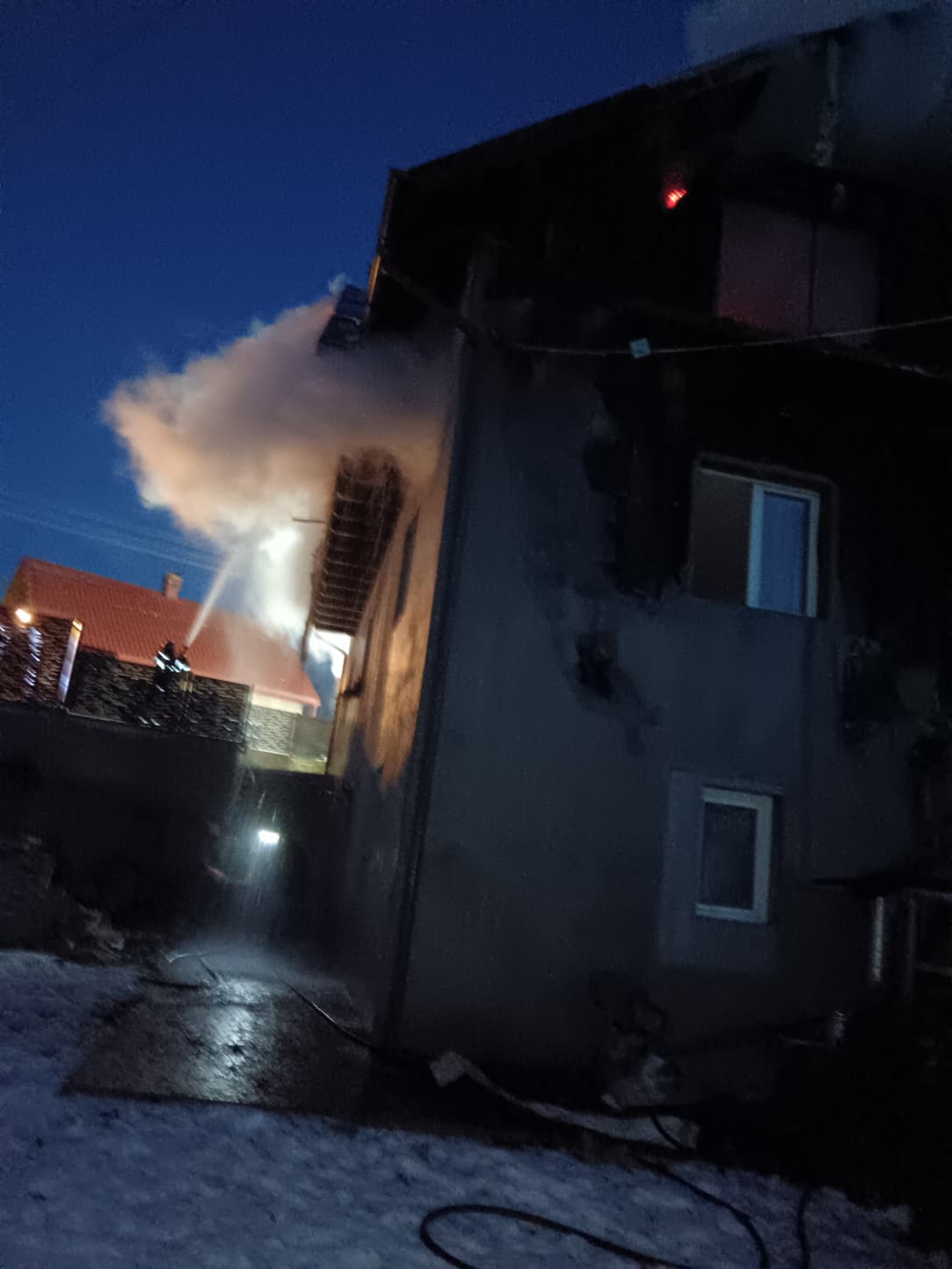 A treia alarmă a venit la ora 5.00 dimineață, de la Putna