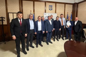 Gheorghe Șoldan a participat alături de primarii din opt localități sucevene la semnarea contractelor pentru construirea de rețele de gaz metan