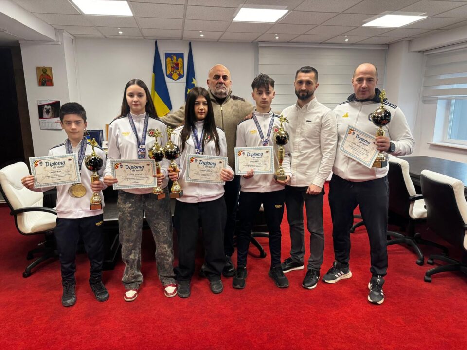 Premierea tinerilor sportivi cu rezultate deosebite la Campionatul Mondial de Karate din Japonia
