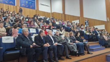 Specialiștii în educație discută soluții pentru integrarea elevilor cu cerințe speciale în școala de masă