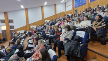 Specialiștii în educație discută soluții pentru integrarea elevilor cu cerințe speciale în școala de masă