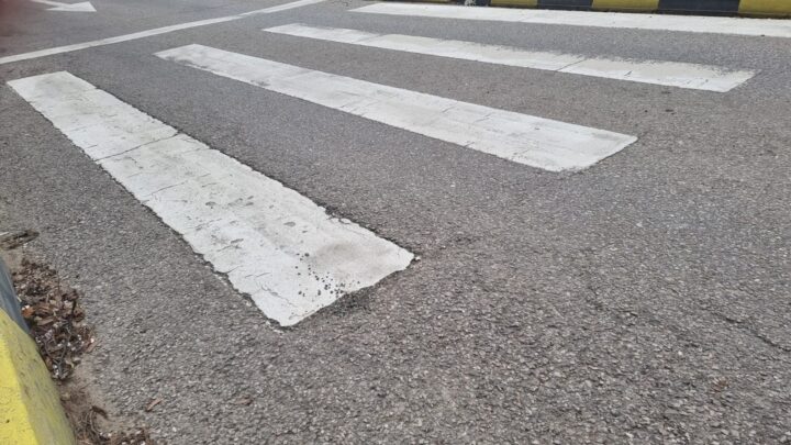 Elev din Adâncata, lovit pe trecerea de pietoni din fața școlii de un șofer de 75 de ani