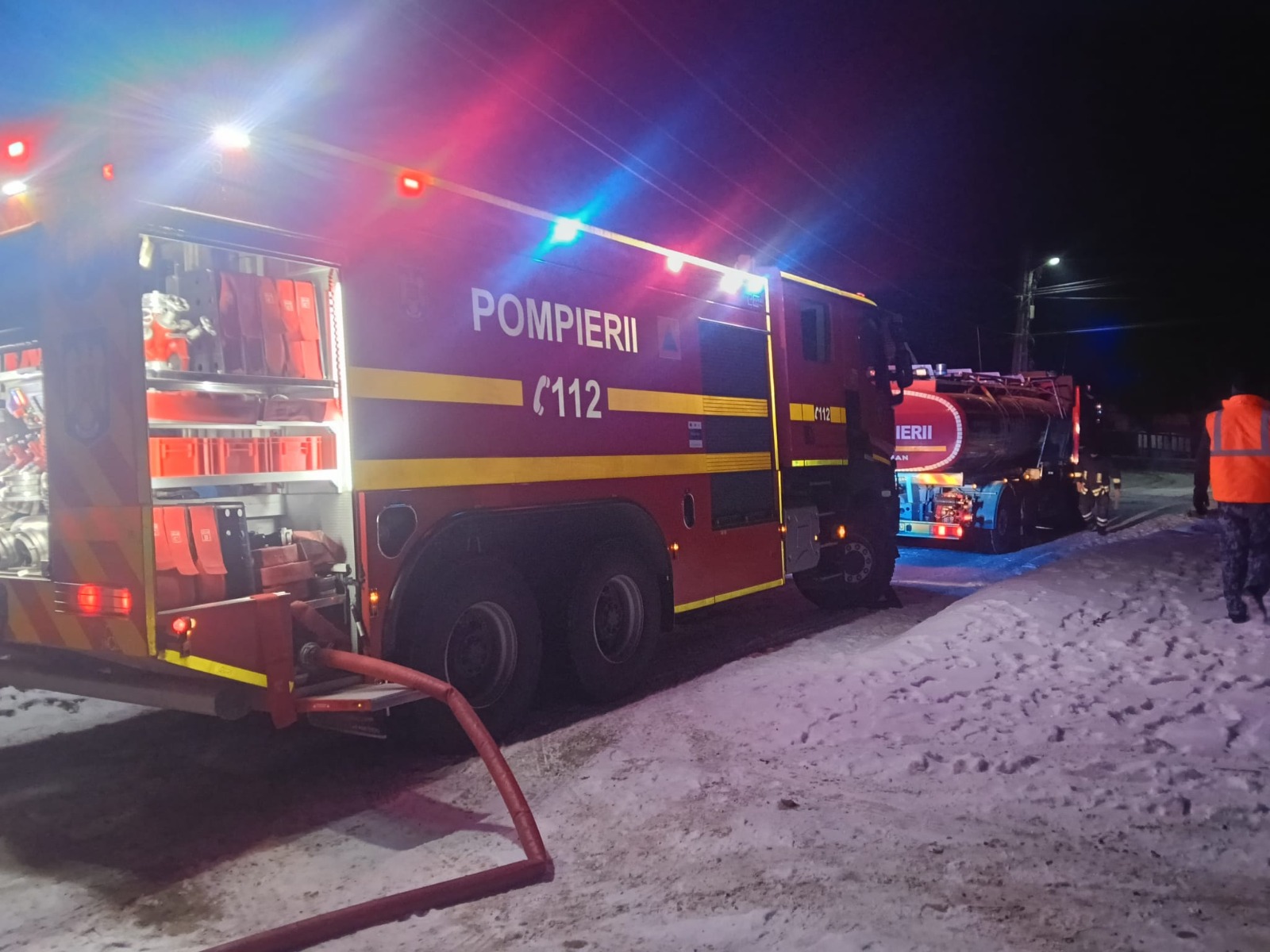 Bătrân cu arsuri pe față după un nou incendiu în miez de noapte