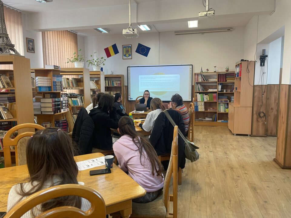 PAȘI SPRE VIITOR – orientare școlară și profesională pentru elevii claselor terminale