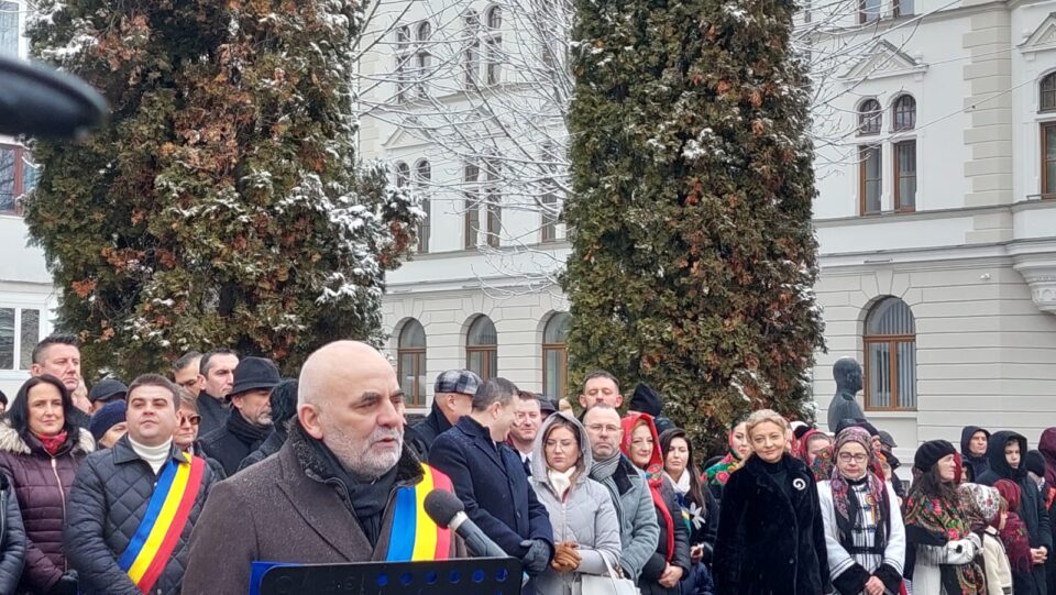 „Vremurile grele creează oameni puternici”, le-a transmis primarul Vasile Rîmbu sucevenilor, la sărbătoarea Unirii Principatelor