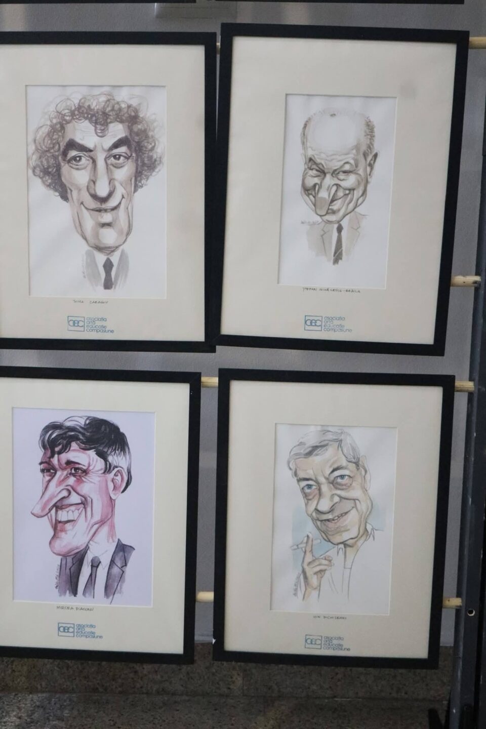 Vernisajul expoziției „Celor mari, celor mici le e drag tuturor în lumea actorilor”