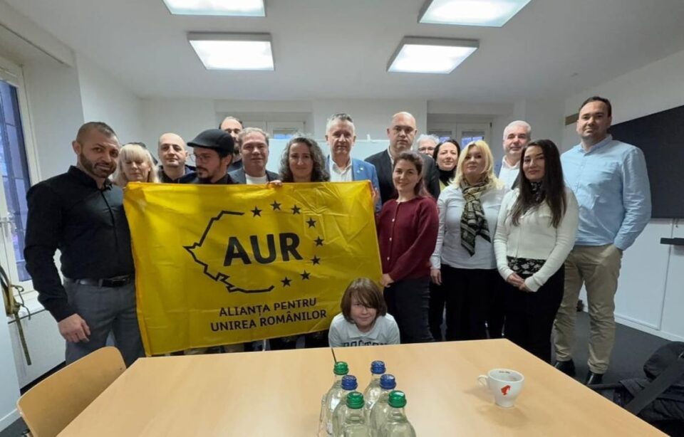 Deputații AUR Florin Pușcașu și consilierul județean Ștefan Cucoradă au discutat cu români din Elveția despre revenirea lor în România