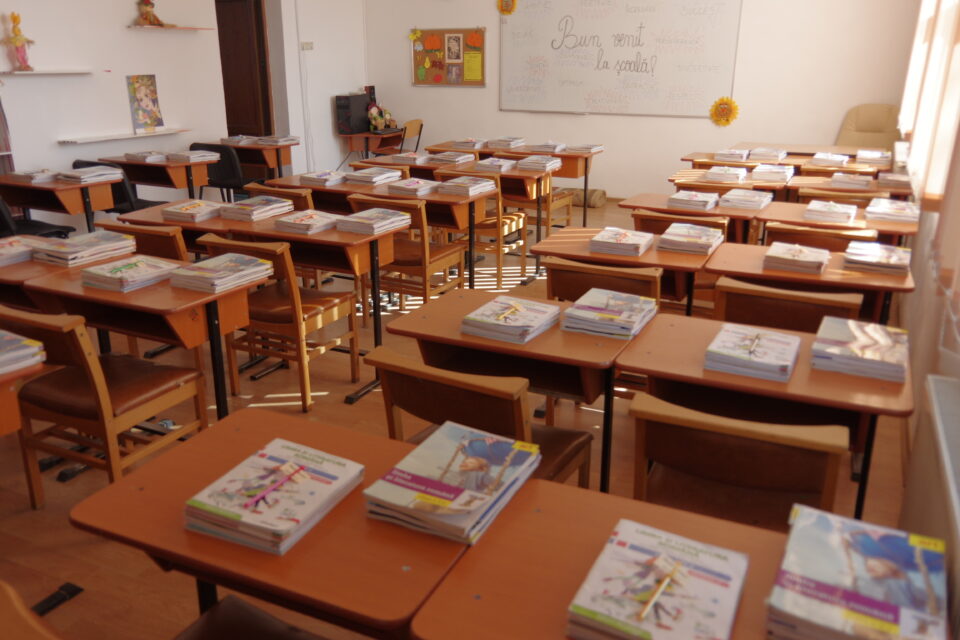 Clase cu mai puțin de 10 elevi