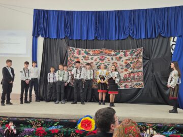 „Mica Unire”, celebrată cu emoție și tradiție la Liceul Tehnologic „Ștefan cel Mare” din Cajvana