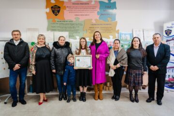 „Lumea satului” văzută prin ochii elevei Emilia Popescu, de la Marginea „Lumea satului” văzută prin ochii elevei Emilia Popescu, de la Marginea