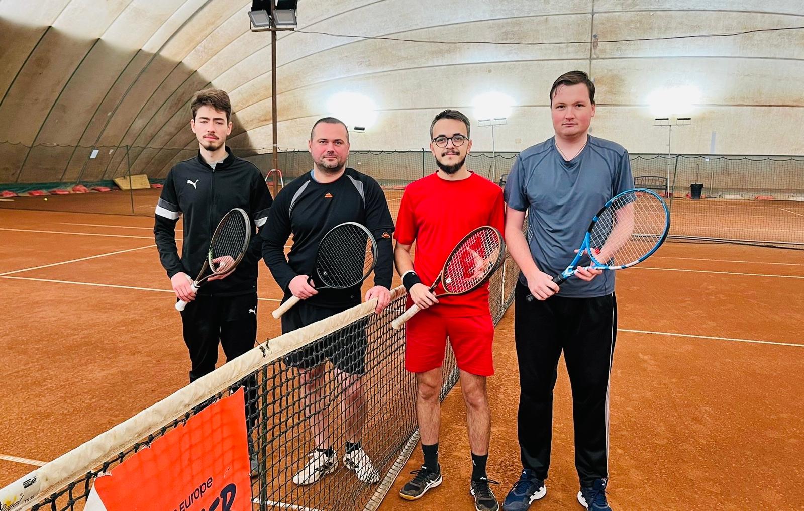 Semiifinaliștii de la Nivelul 8