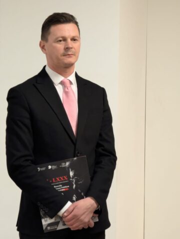 Mihai Pînzaru-PIM: „Din cei 80 de ani, cel puțin 65 de ani i-am închinat unei arte, caricatura, care pe mine m-a menținut în centrul unei atenții, în anumite cercuri culturale”