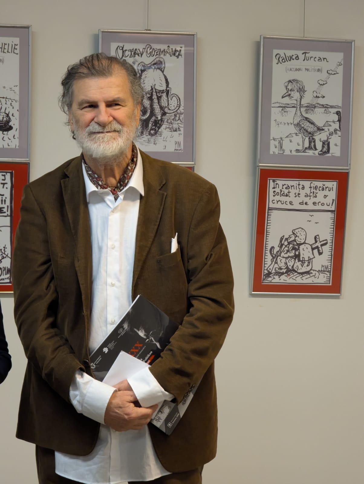 Mihai Pînzaru-PIM: „Din cei 80 de ani, cel puțin 65 de ani i-am închinat unei arte, caricatura, care pe mine m-a menținut în centrul unei atenții, în anumite cercuri culturale”