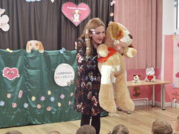 ”Prietenul meu, cățelul” – surpriză educațională pentru copiii de la Creșa nr. 1 Suceava