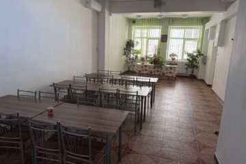 Un student și 102 elevi și preșcolari sărmani mănâncă zilnic, gratuit, la cantina Primăriei Suceava