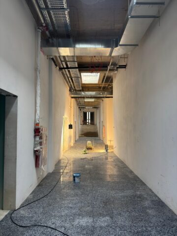 În campusul universitar de la Moara se lucrează intens la interioare