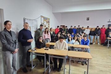 „Educație pentru pace și respect”, activitate a Consiliului Școlar al Elevilor de la Liceul “Oltea Doamna” Dolhasca