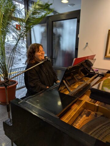 Vineri s-a deschis Salonul Anual al Artiștilor Plastici Amatori din județul Suceava, ediția a XXXVII-a