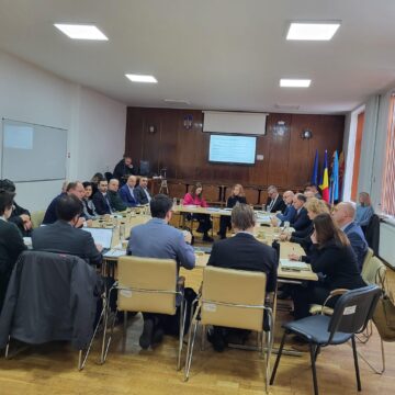 Banca Mondială a organizat la Siret o întâlnire oficială în care s-a analizat capacitatea zonei Suceava–Botoșani de a atrage investitori pentru reconstrucția Ucrainei