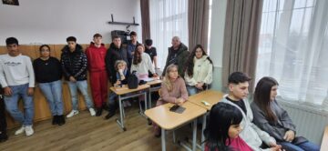 „Educație pentru pace și respect”, activitate a Consiliului Școlar al Elevilor de la Liceul “Oltea Doamna” Dolhasca