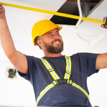 ValCom Electric – Soluții electrice profesionale pentru persoane fizice, juridice și instituții