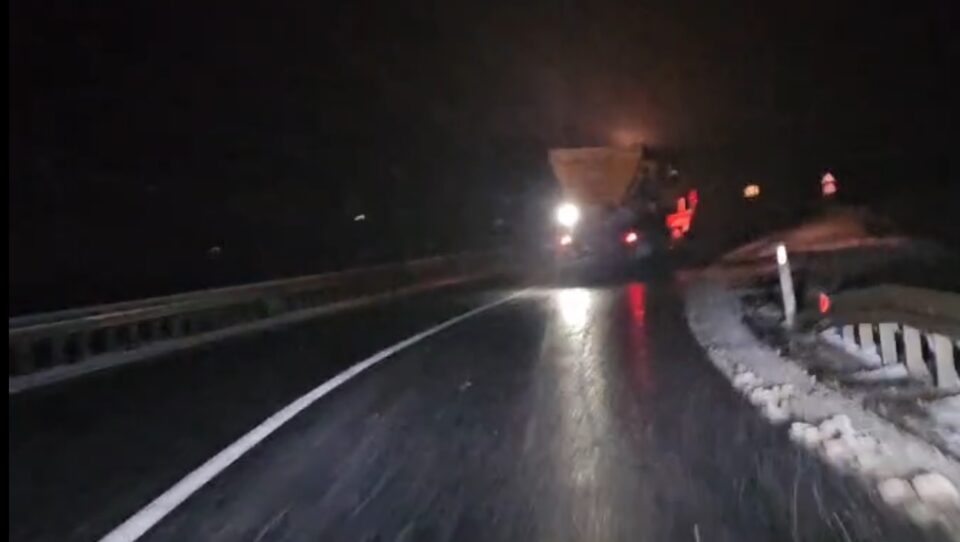 Pe toate drumurile din județul Suceava se circulă în condiții normale, specifice sezonului de iarnă Pe toate drumurile din județul Suceava se circulă în condiții normale, specifice sezonului de iarnă