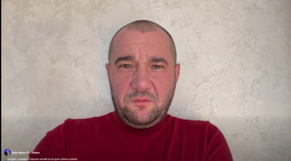 Cu lacrimi regizate, Radu Reziuc își cere scuze de la mamă, de la frați și de la angajații Primăriei Mitocu Dragomirnei