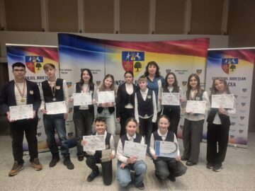 Elevii suceveni, pe podium la Concursul de istorie și geografie „La școala cu ceas”, de la Râmnicu Vâlcea