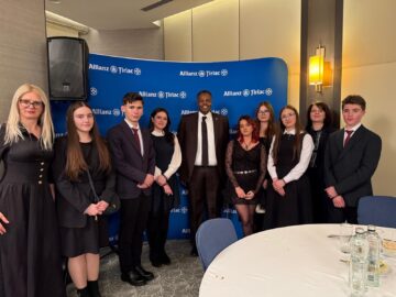 Elevi rădăuțeni, în roluri de delegați ai ONU, la o conferință internațională în Capitală