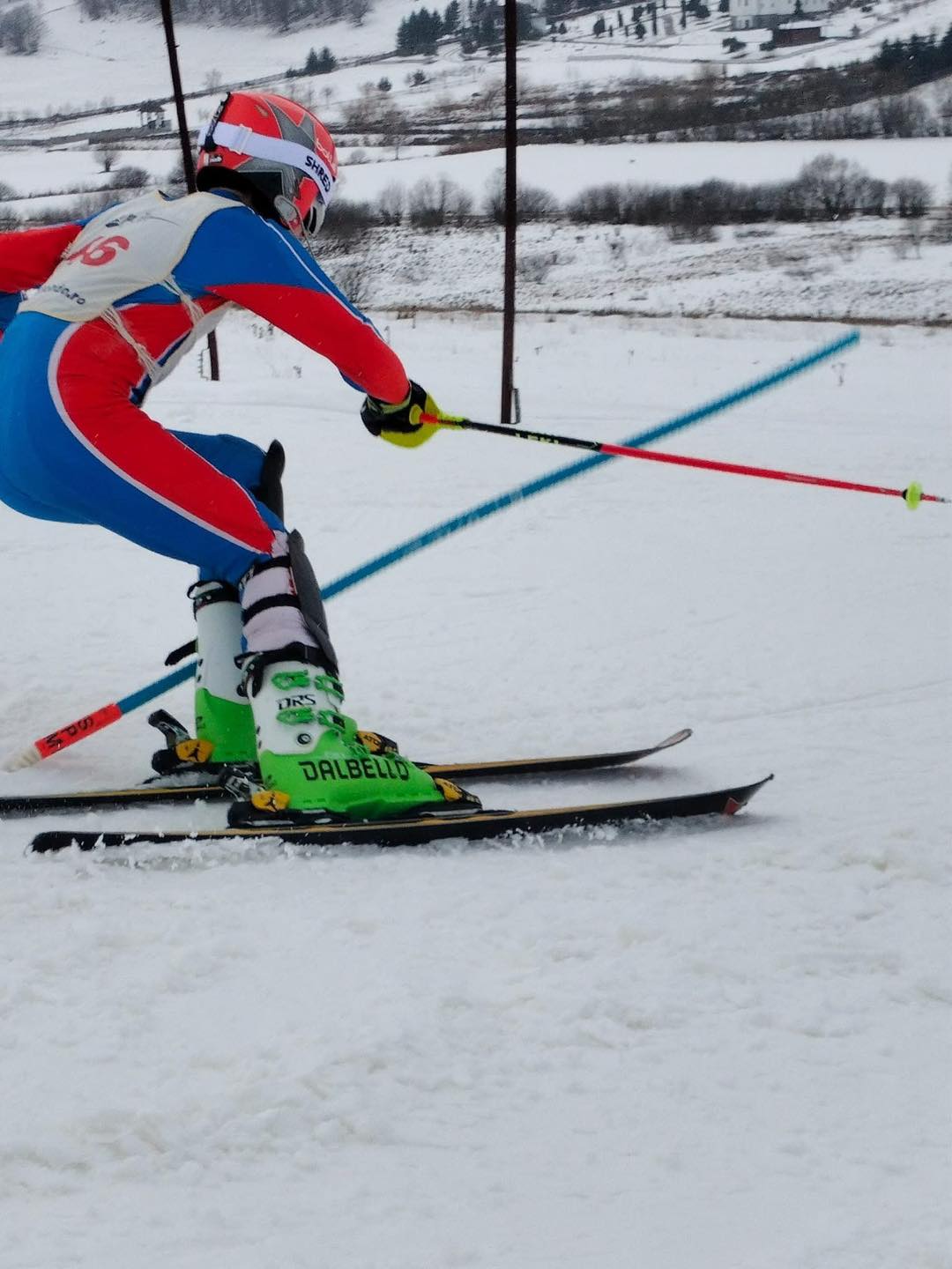 Tânărul schior Ștefan Tomegea, locul I la slalom special și slalom uriaș