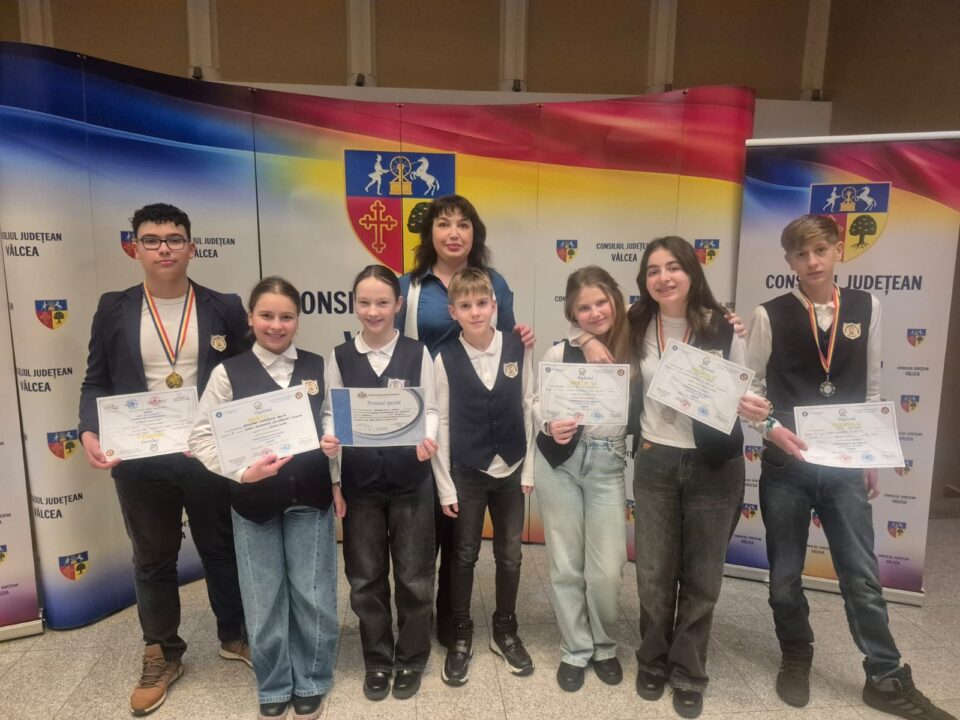 Elevii suceveni, pe podium la Concursul de istorie și geografie „La școala cu ceas”