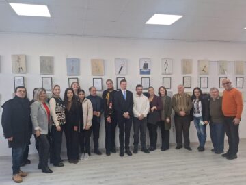 „Umanul provocator”, de Alexandru-Gabriel Juravle, „o expoziție despre identitate ca spectacol”