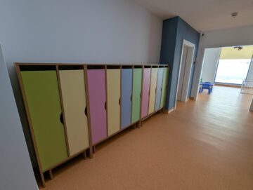 Ministrul Dezvoltării, Cseke Attila, a inaugurat marți noua creșă din Siret