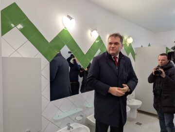 Ministrul Dezvoltării, Cseke Attila, a inaugurat marți noua creșă din Siret